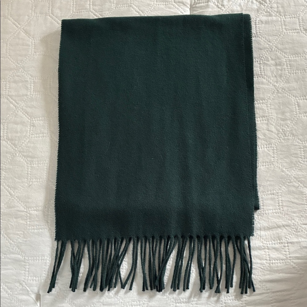 100% Lambswool Dark Green Scarf with Fringe